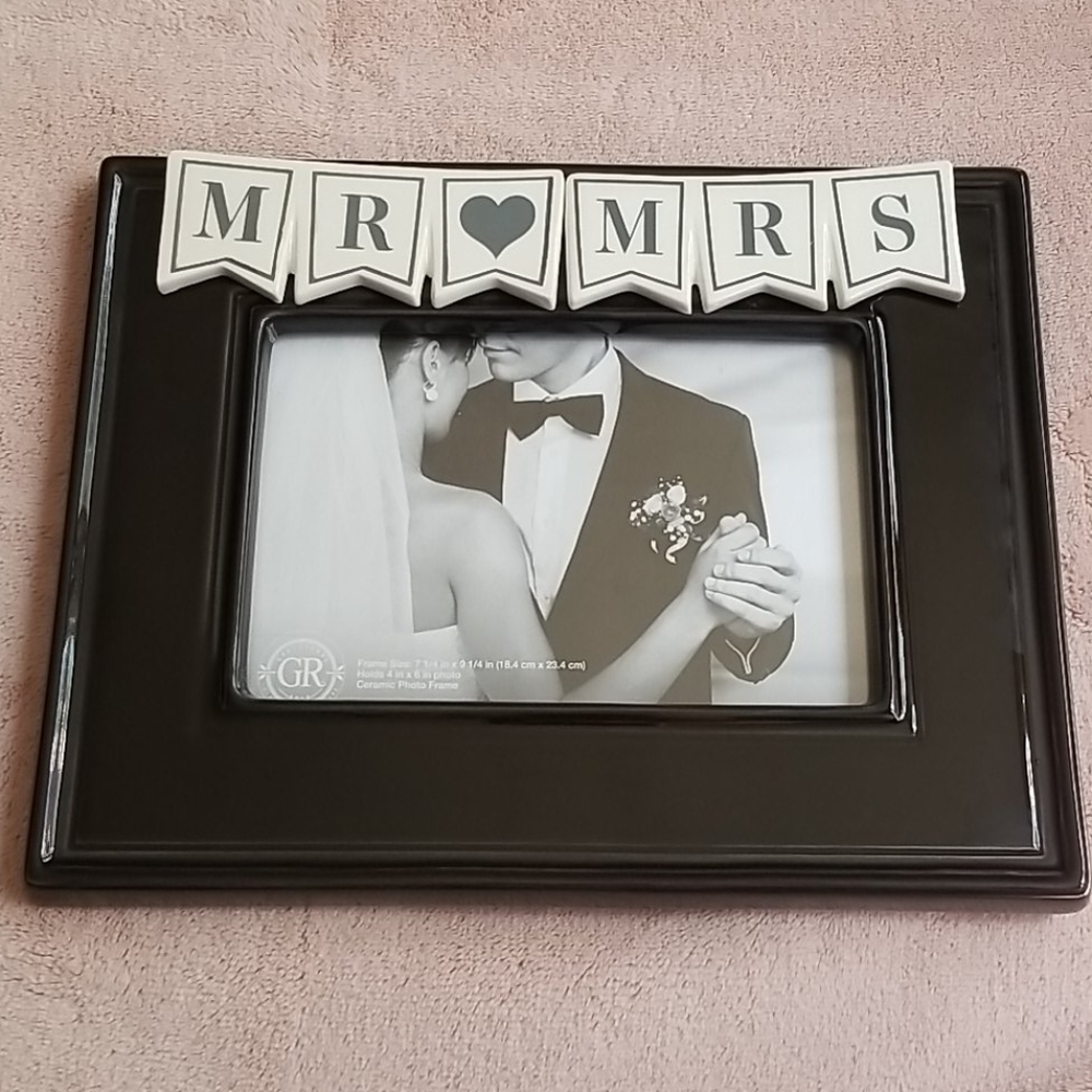 Mr Mrs photo frame